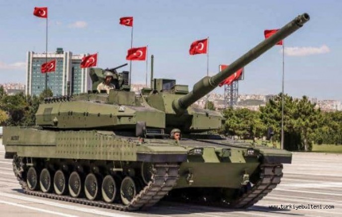 65 tonluk yerli tank: Türkiye'nin en büyük savaş gemisine yüklendi