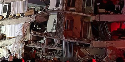 7,4 büyüklüğünde deprem: 10 ilde yıkılan binalar var