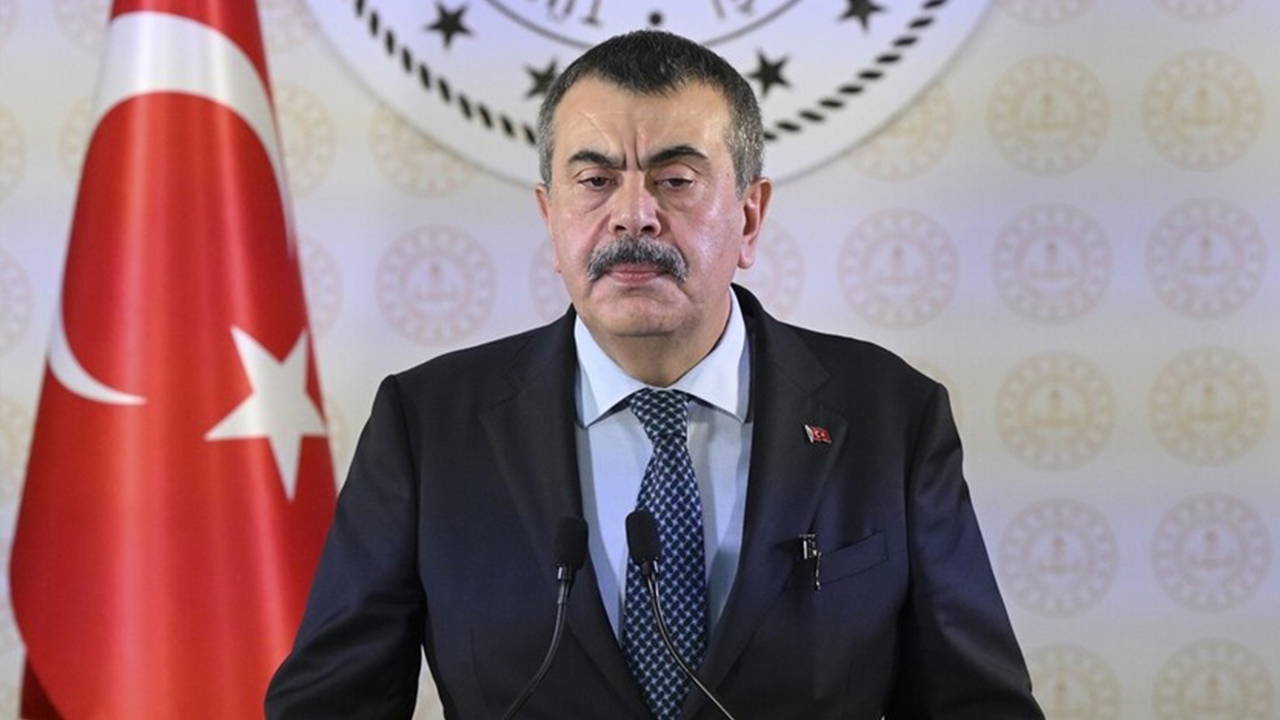 Yusuf Tekin'den 'serbest kıyafet' açıklaması