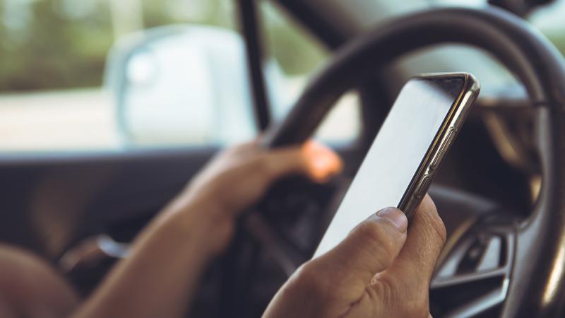 Fahri trafik müfettişlerinde ilk sırada cep telefonu ihlali