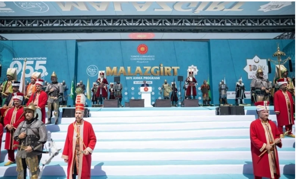Erdoğan'dan Malazgirt'te Terörsüz Türkiye Mesajı: “Atımızın Kuyruğunu Bağladık”