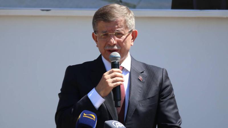 Ahmet Davutoğlu hakkında Cumhurbaşkanına hakaret soruşturması