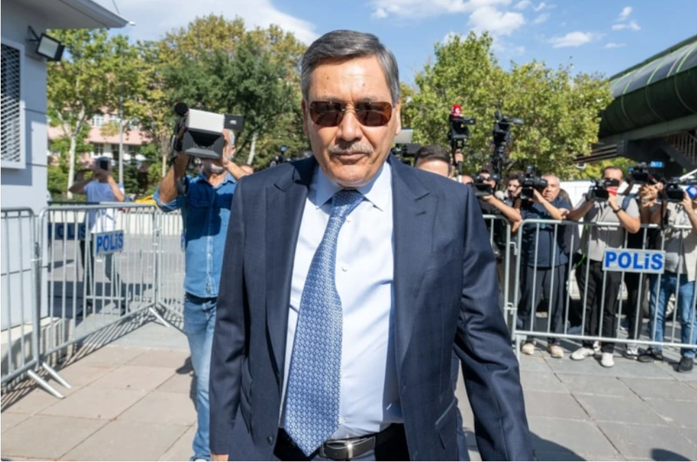 Melih Gökçek'ten ifade sonrası ilk açıklama: “500 soruşturma geçirdim, hepsinden takipsizlik aldım”