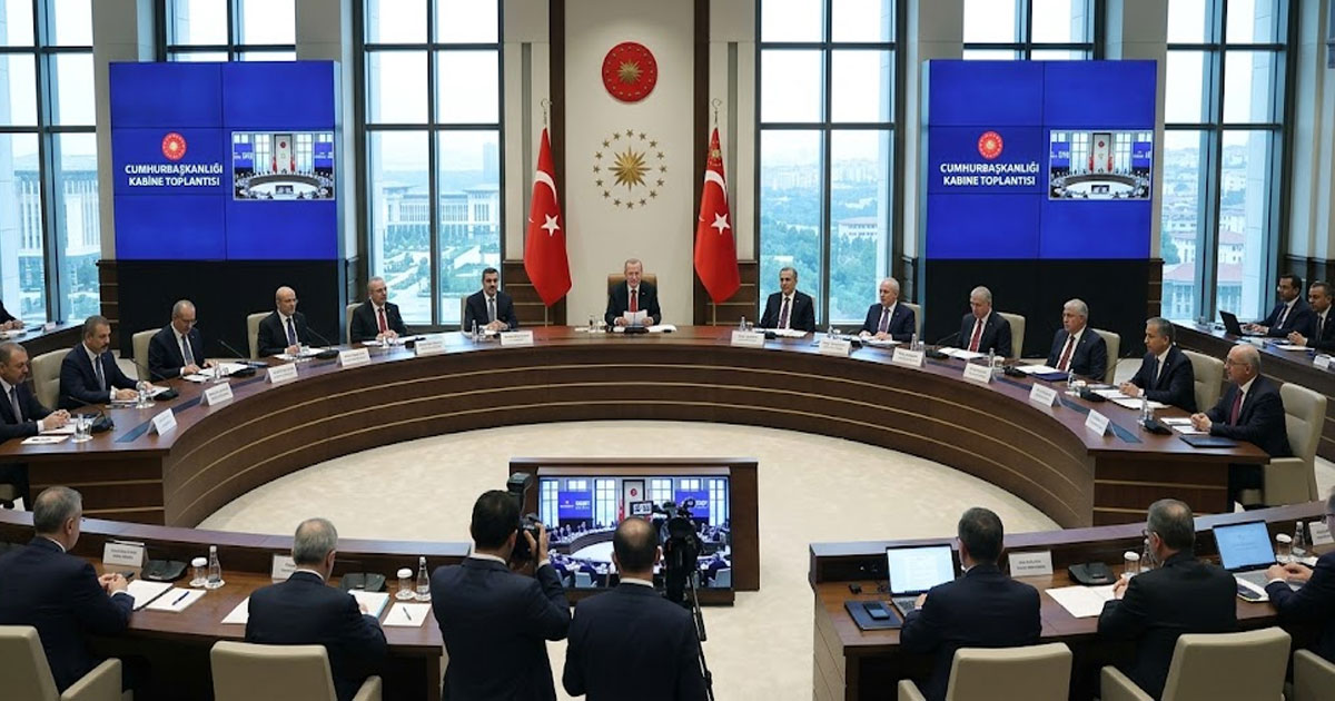3 Bakanın Telefonu Acilen Değiştirildi.. Apple Alarmı!