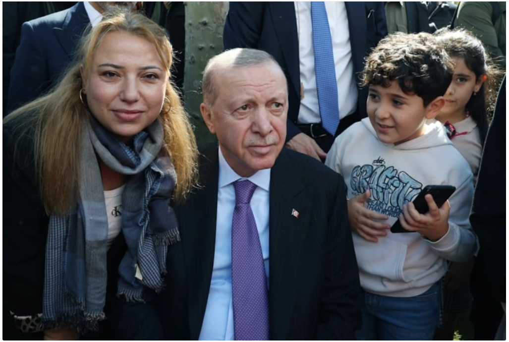 Cumhurbaşkanı Erdoğan’dan AileFest’e sürpriz ziyaret
