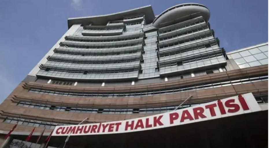 CHP’de 48 İsim İhraç Edildi: Nazlıaka, Cihaner ve Sayek Böke Listede