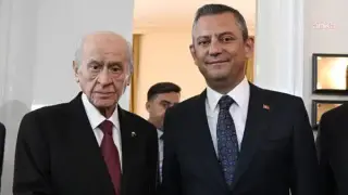 Bahçeli ile Özel arasında YENİ Parti diyaloğu: 'Bir gecede 91 milletvekiline nasıl ulaştınız'