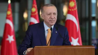 Erdoğan: Dilimize sahip çıkmak, geleceğimize sahip çıkmaktır