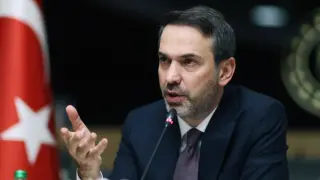 Bakan Bayraktar’dan Enerji Güvenliği Mesajı: Tek Kaynağa Bağımlılık Riskli