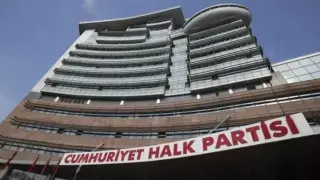 CHP’de 48 İsim İhraç Edildi: Nazlıaka, Cihaner ve Sayek Böke Listede