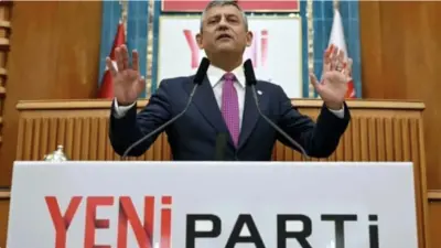 Özgür Özel yine yabancı basında: Bu kez Türkiye'yi Fransa'ya anlattı