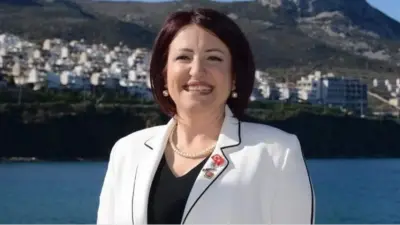 Karaburun Belediye Başkanı İlkay Girgin Erdoğan AK Parti’ye mi Geçiyor? Gözler Erdoğan’ın Kararında