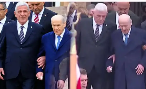 Devlet Bahçeli’yle Kol Kola Yürüdü, Tepki Geldi! Dervişoğlu’ndan Yanıt
