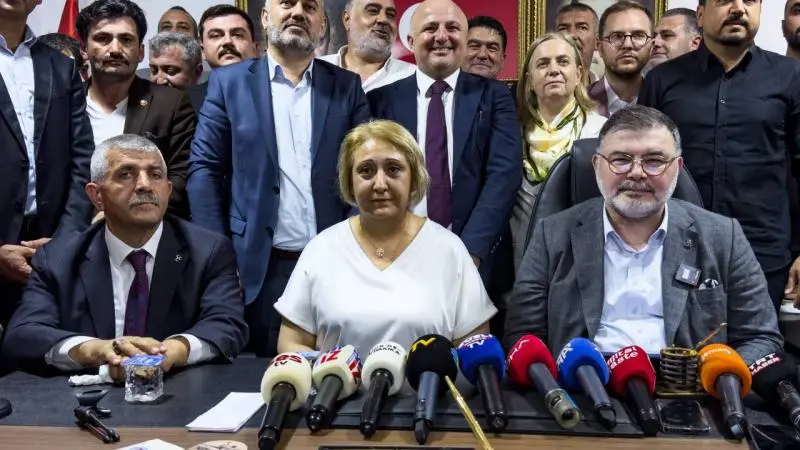 Menderes Belediye Başkan Vekili seçimini Asuman Şen kazandı