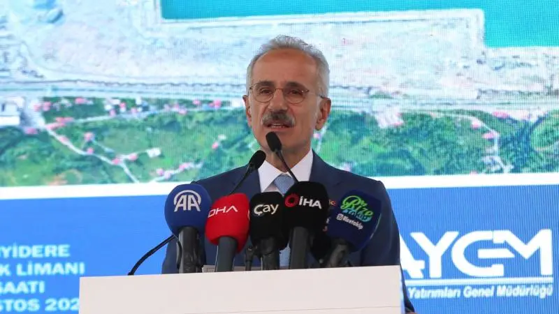 Bakan Uraloğlu: İyidere Lojistik Limanı yüzde 82 fiziki gerçekleşme seviyesine ulaştı