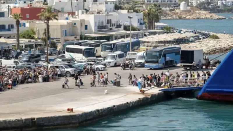 Kapıda vizeyle Türk turistler Yunan adalarına akın etti