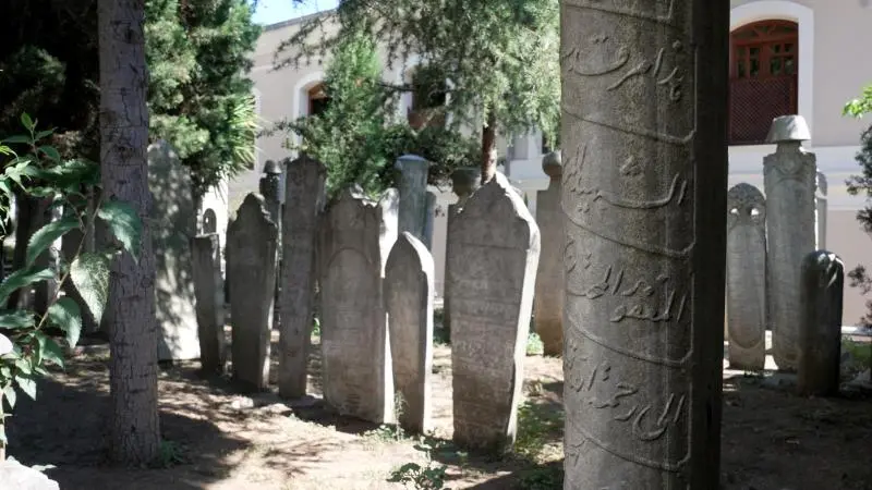 Tarihi mezar taşları kayıt altına alınıyor