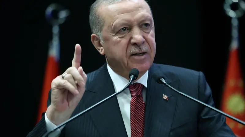 Erdoğan’dan AK Parti yönetimine kritik uyarı: “Çok dikkatli olmalıyız”