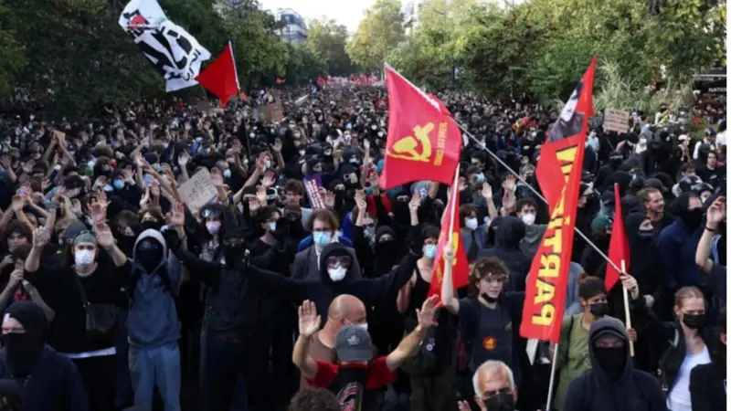 Fransa’da öğrenci protestoları ülke geneline yayıldı