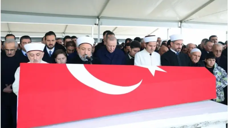 Cumhurbaşkanı Erdoğan, Dündar Ziya Gültekin’i Son Yolculuğunda Yalnız Bırakmadı